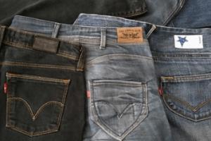 Hur förminskar man jeans?